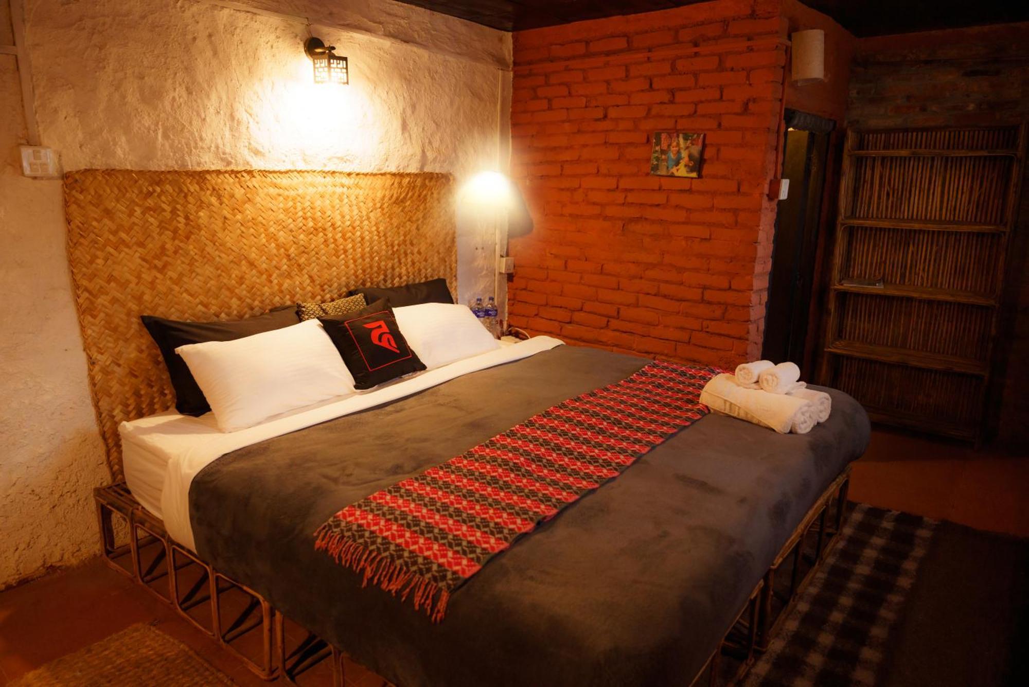 Hira Guest House Lalitpur Экстерьер фото